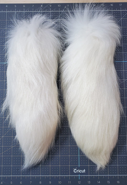 11"-13" White Tanuki Tail Keychain, Real Taxidermy Finn Raccoon Tail, Super Fluffy Long and Plush Genuine Fur