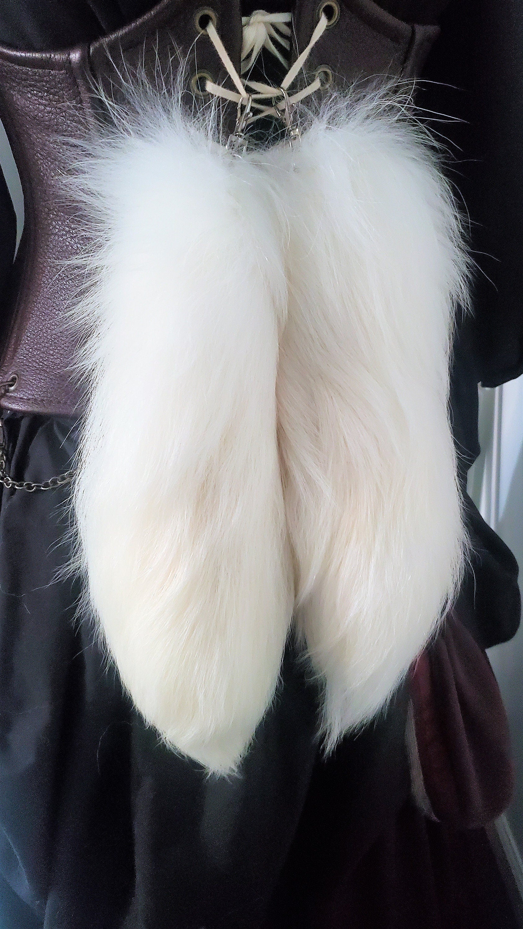 11"-13" White Tanuki Tail Keychain, Real Taxidermy Finn Raccoon Tail, Super Fluffy Long and Plush Genuine Fur