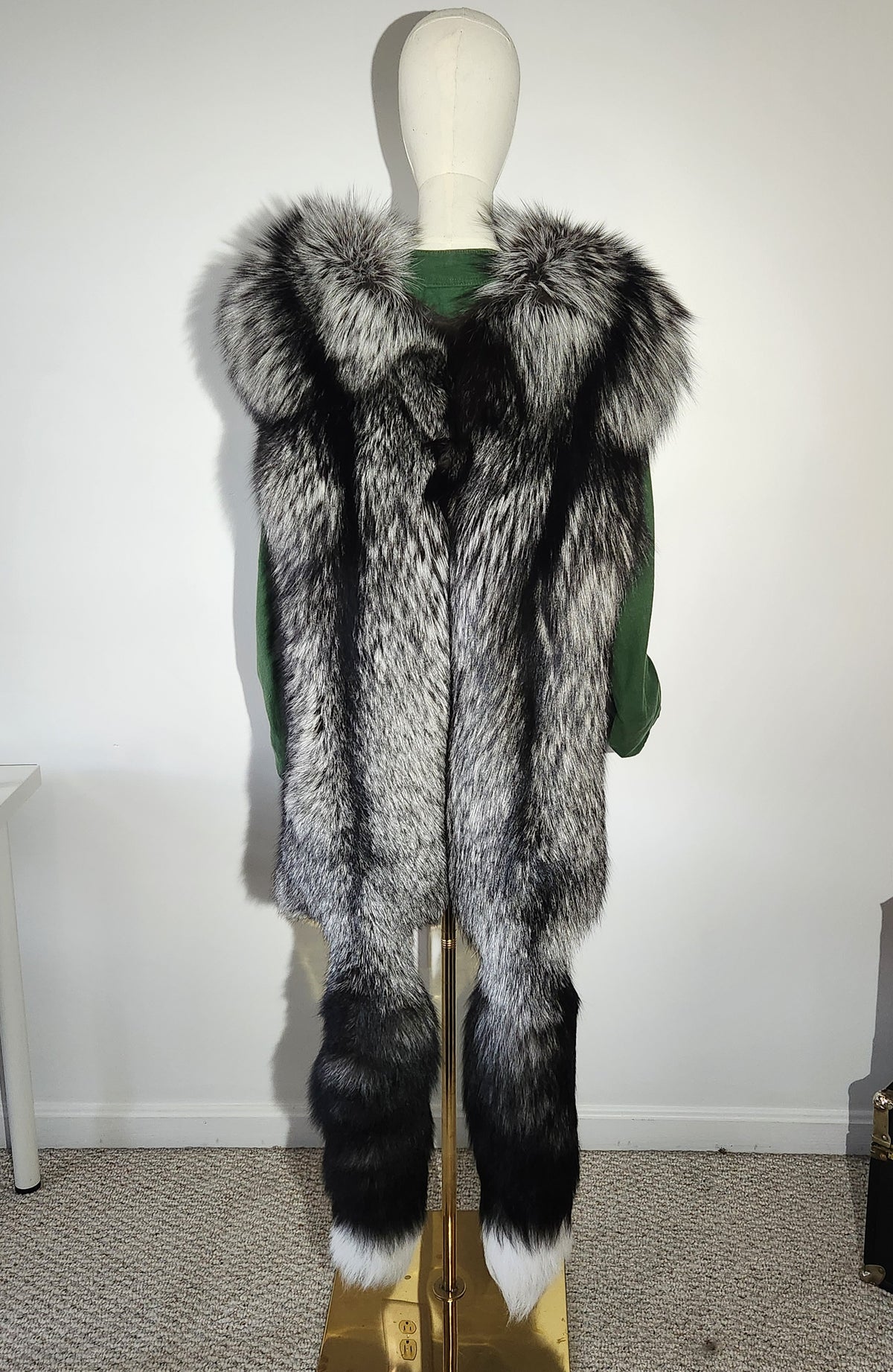 Double Silver Fox Pelt Fur Mantle with Black Deerskin