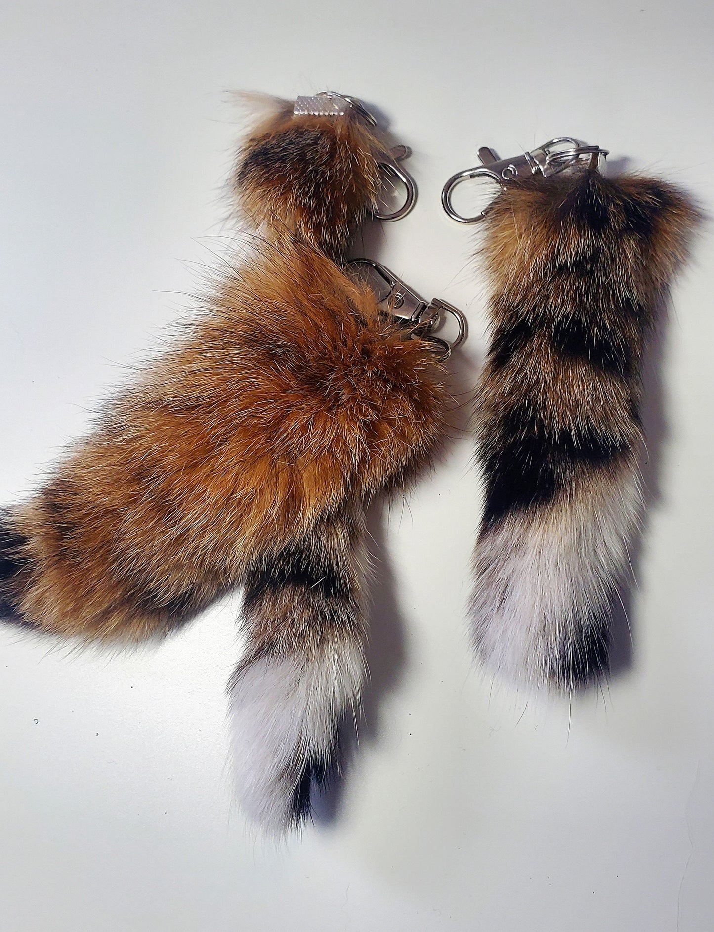 5"-6" Bobcat Tail Keychain, Super Soft and Silky Real Fur Taxidermy Cat Tail for Costume or Cosplay, Purse or Bag Decoration